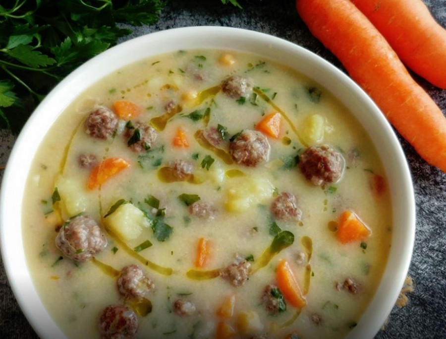 Egy nagyon kiadós, finom leves: zöldséges húsgombócleves
